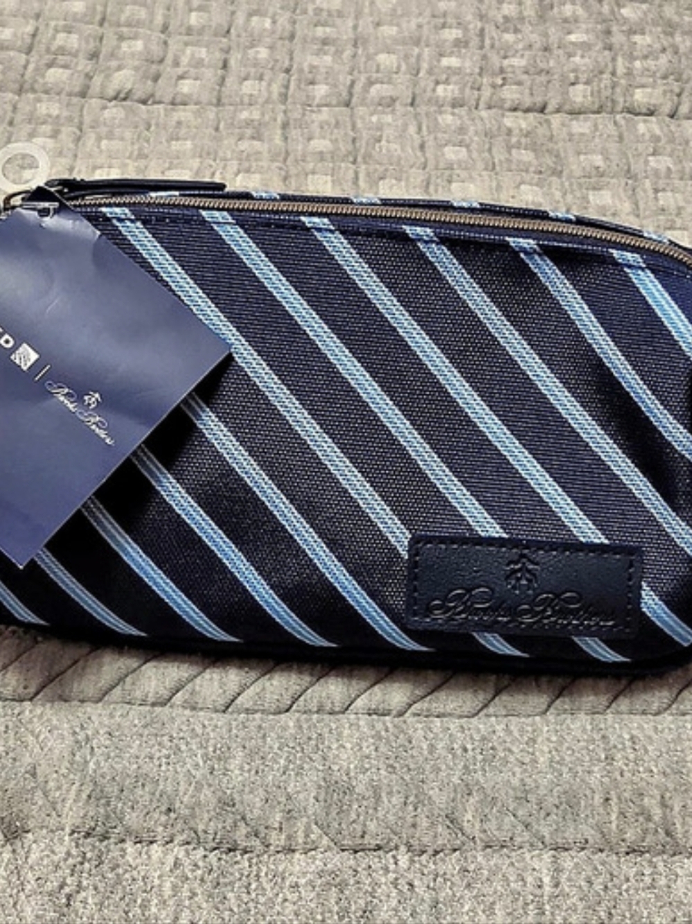 United Airlines Striped Travel Cosmetic Pouch in Blue & Black NWT